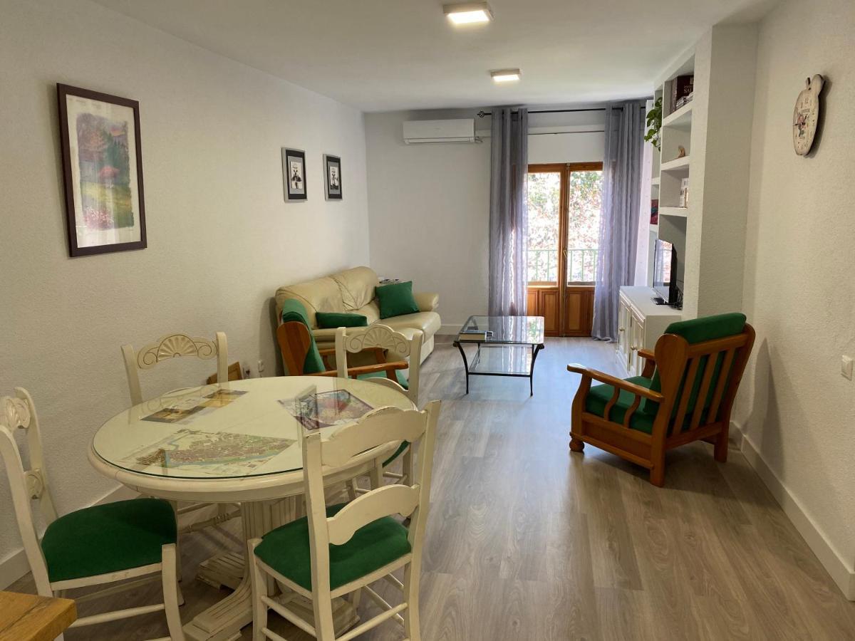 Apartamento Dacosta Plasencia Luaran gambar