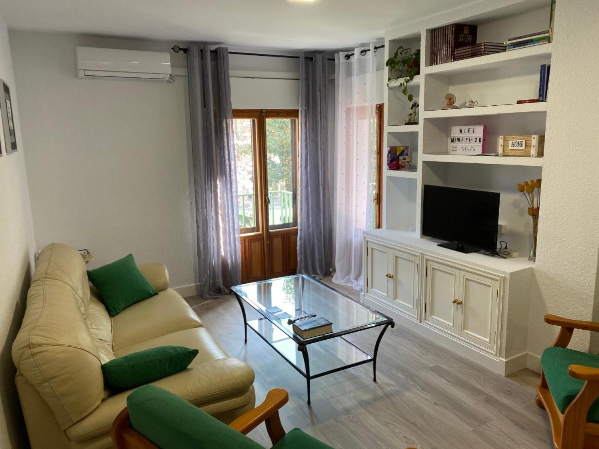 Apartamento Dacosta Plasencia Luaran gambar