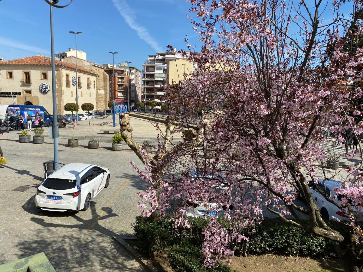 Apartamento Dacosta Plasencia Luaran gambar